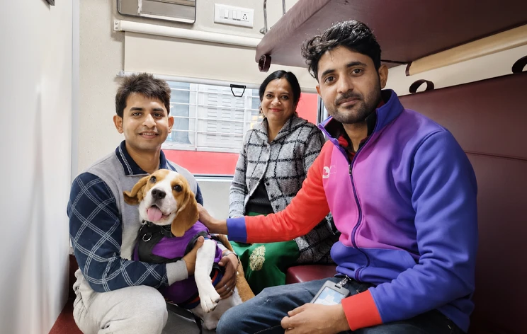 PET-TRANSPORTATION-BY-TRAIN